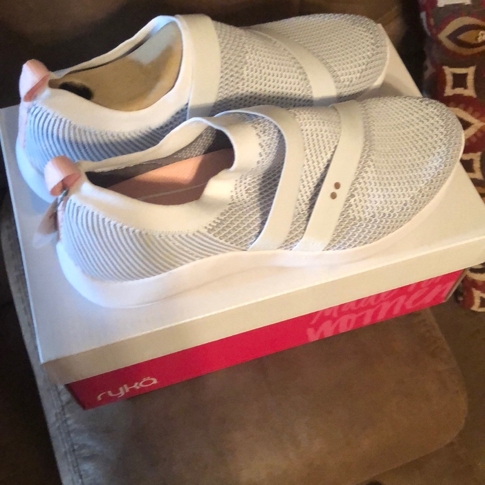 Brand new Ryka shoes